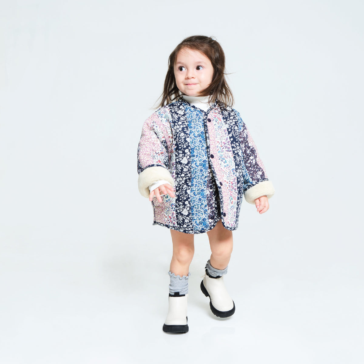 Esther – Poppy and Prince